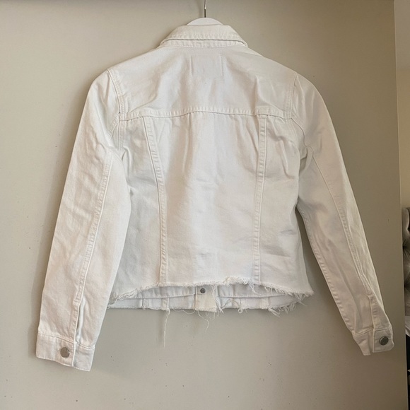 Blank NYC Frayed Hem Denim Jacket - Picture 4 of 6